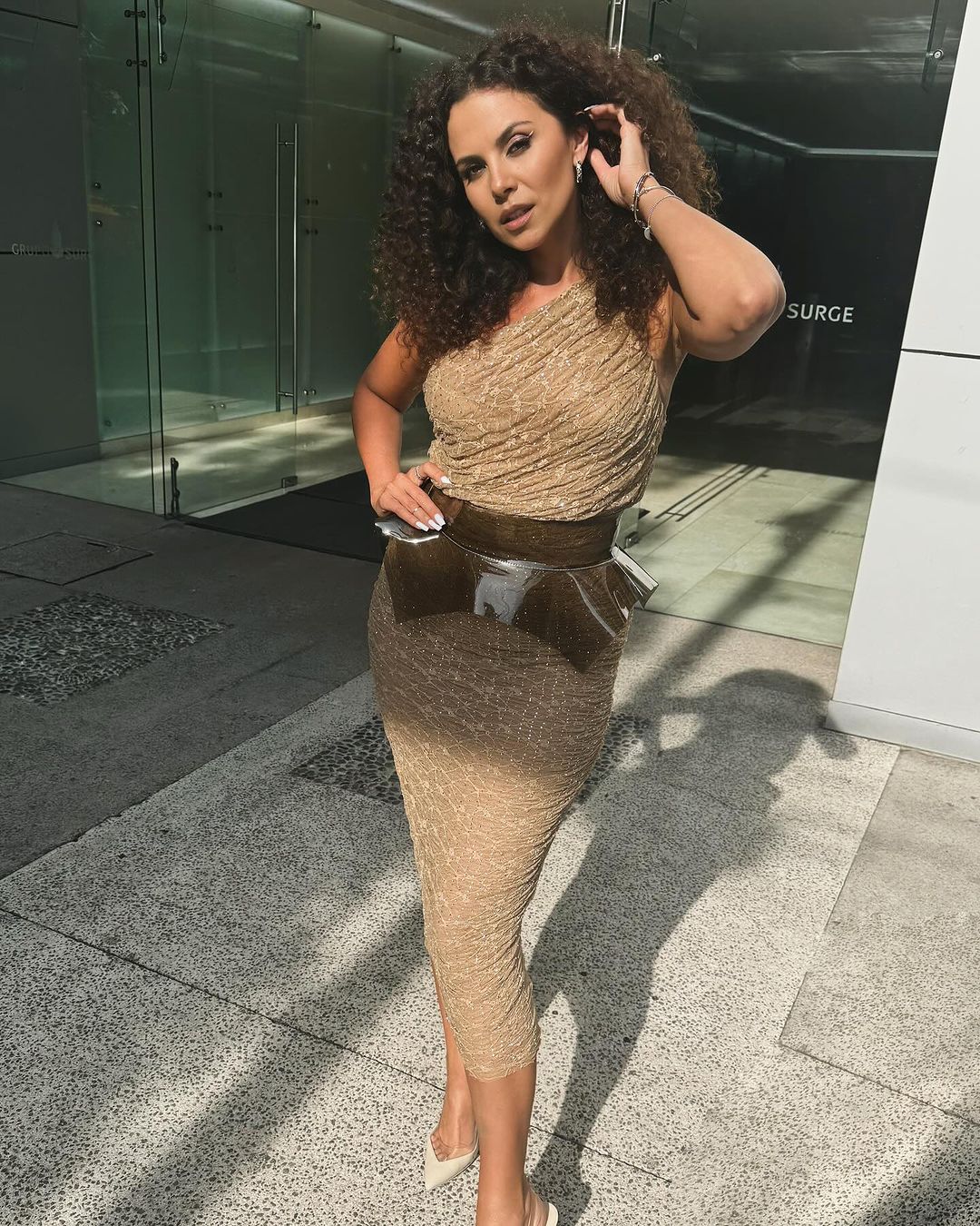 Від шоколадних яєць до 100 газет: що просять українські зірки у своїх райдерах